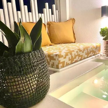 Luxury Boutique With Jacuzzi In Apartment *