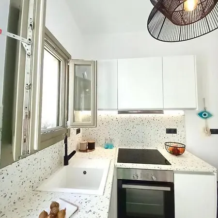 Luxury Boutique With Jacuzzi In