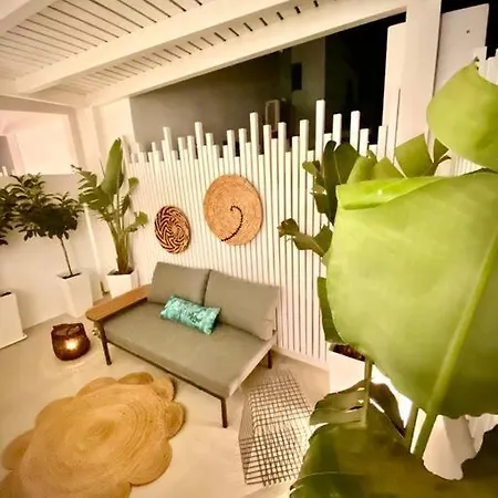 Luxury Boutique With Jacuzzi In *
