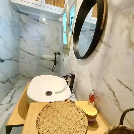 Luxury Boutique With Jacuzzi In *
